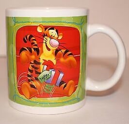 Winnie The Pooh - Cup featuring Christmas Scenes