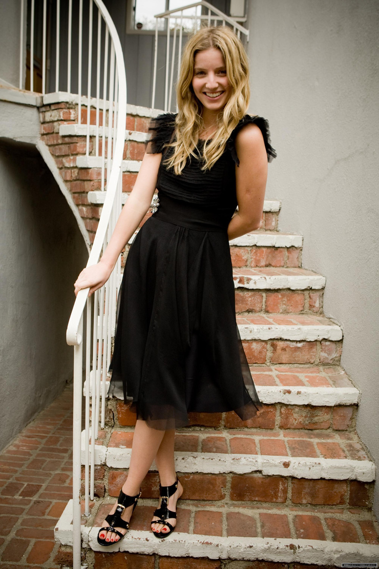 Annabelle Wallis Annabelle Wallis