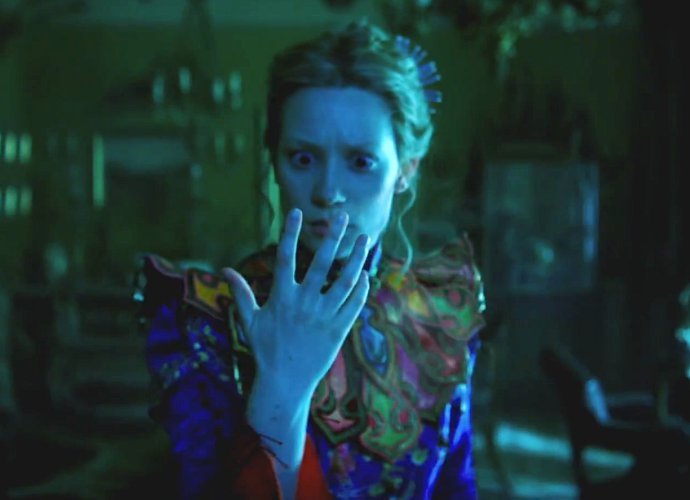 Alice Through the Looking Glass Alice Through the Looking Glass
