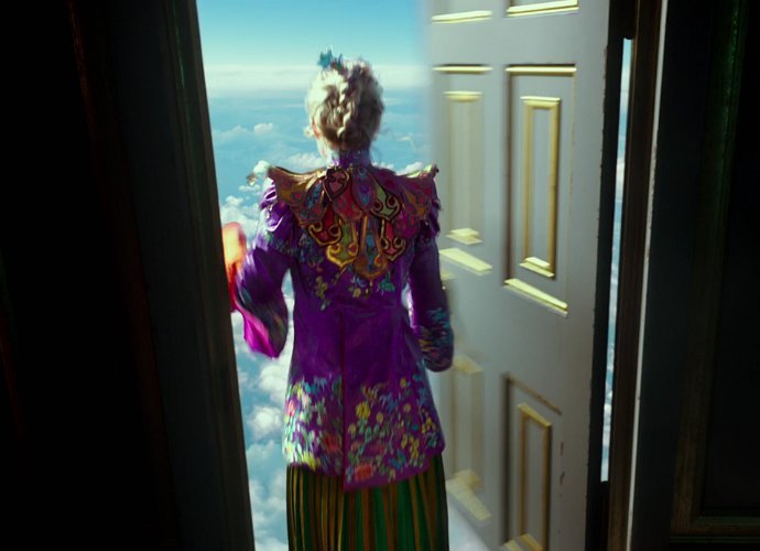 Alice Through the Looking Glass Alice Through the Looking Glass