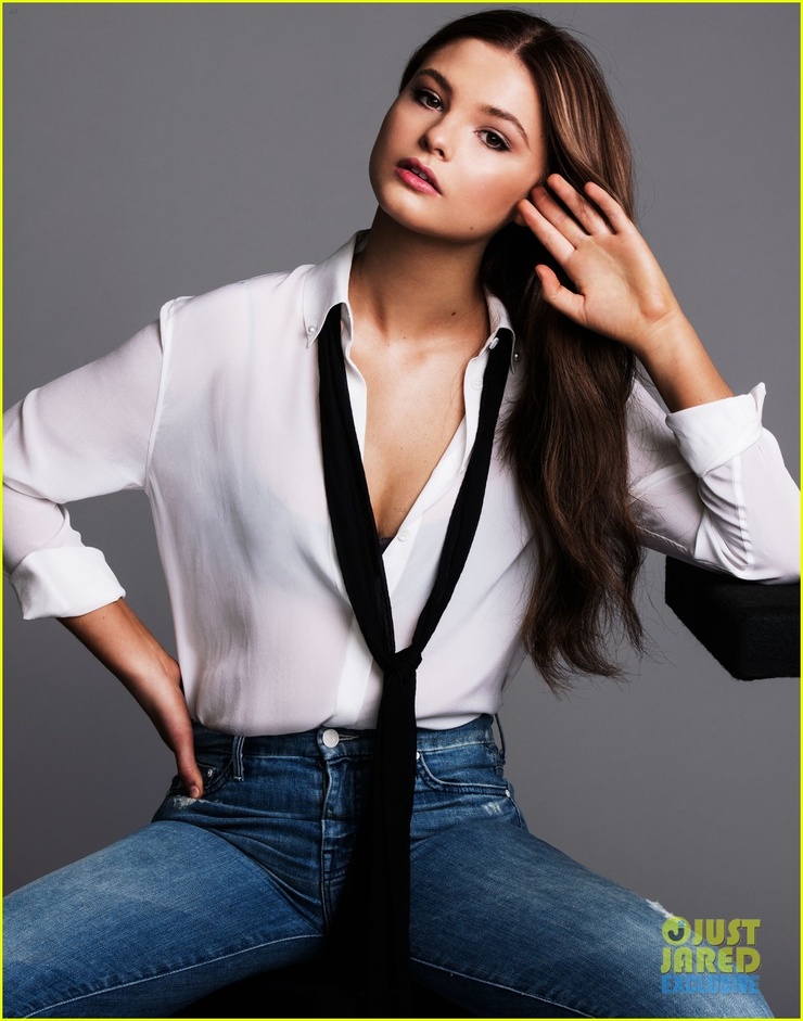 Stefanie Scott