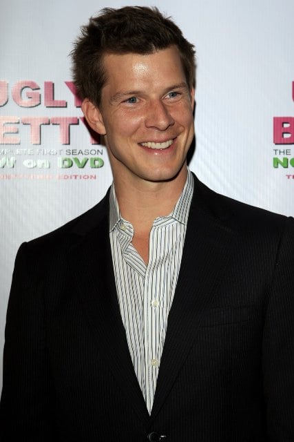 Eric Mabius