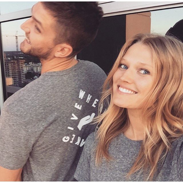 Toni Garrn Toni Garrn
