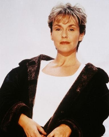 Amanda Burton