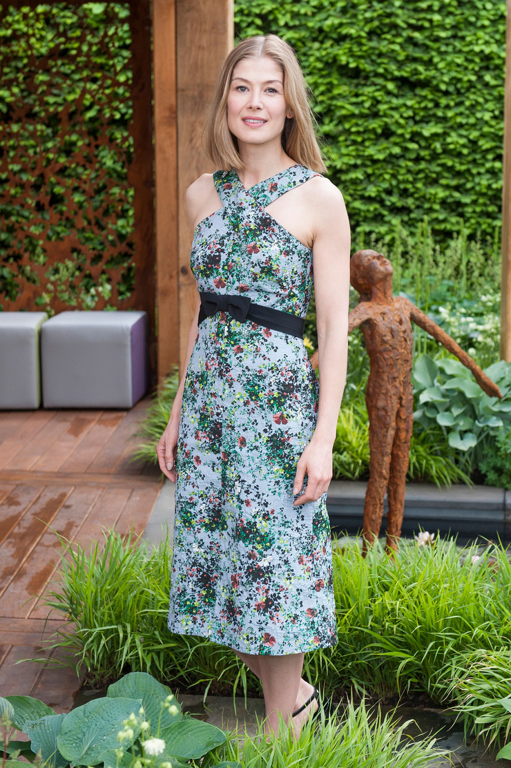 Rosamund Pike