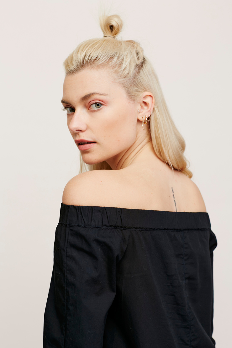 Farah Holt