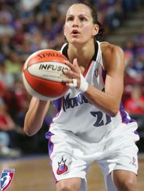 Ticha Penicheiro