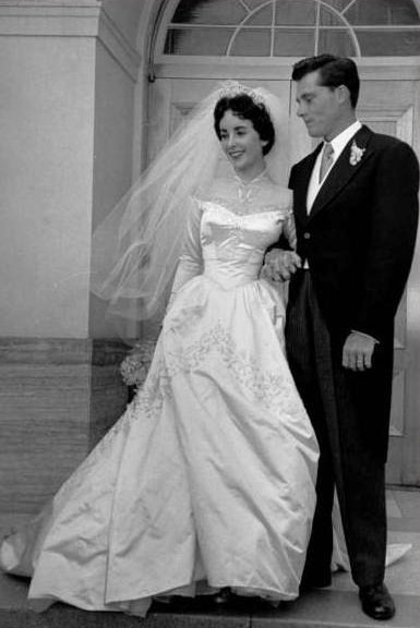 Elizabeth Taylor Elizabeth Taylor