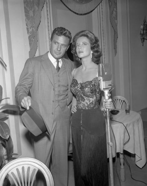 Robert Stack, Suzanne Storrs