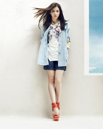 Lee Bo Young