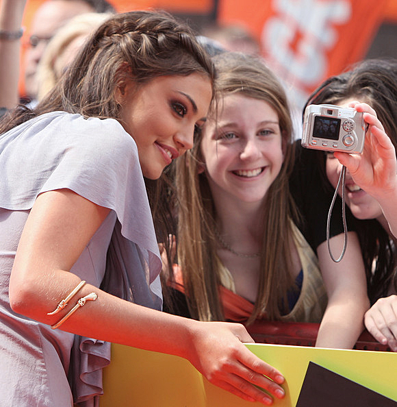 Phoebe Tonkin