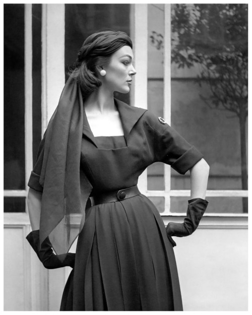 Ivy Nicholson