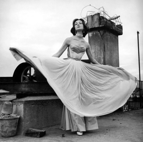 Ivy Nicholson