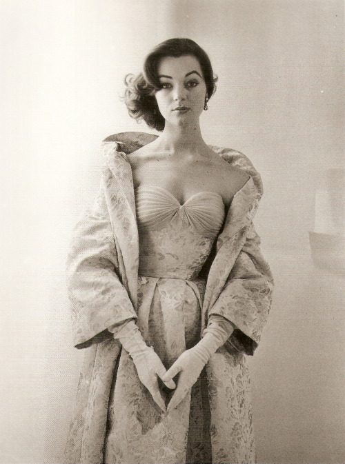 Ivy Nicholson