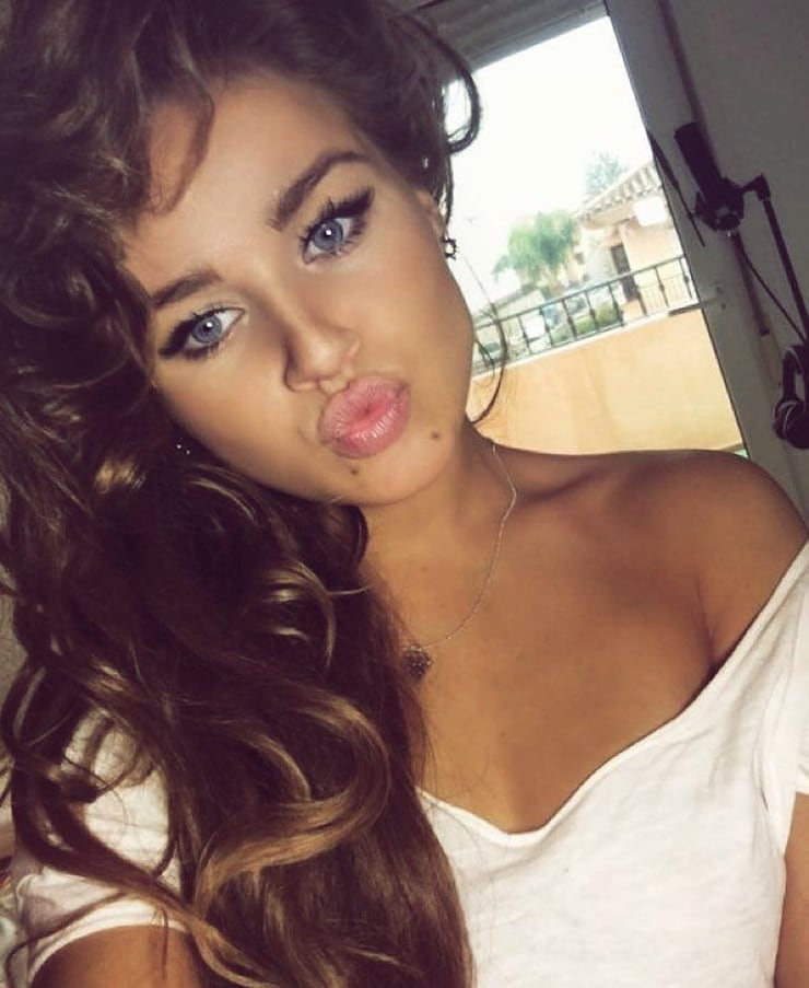 Rosie Mac