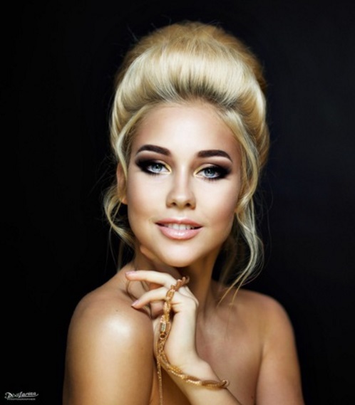 Yulia Chubrakova Yulia Chubrakova