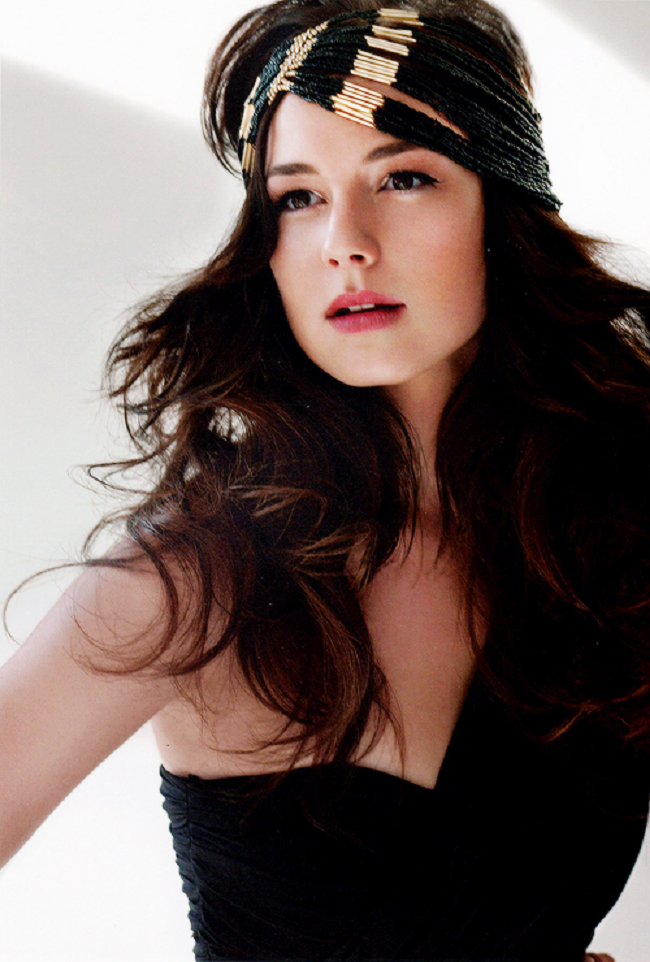 Emily VanCamp Emily VanCamp