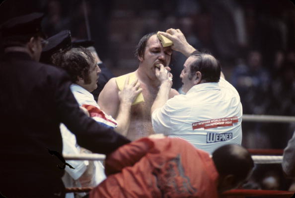 World Heavyweight Championship: Muhammad Ali vs. Chuck Wepner