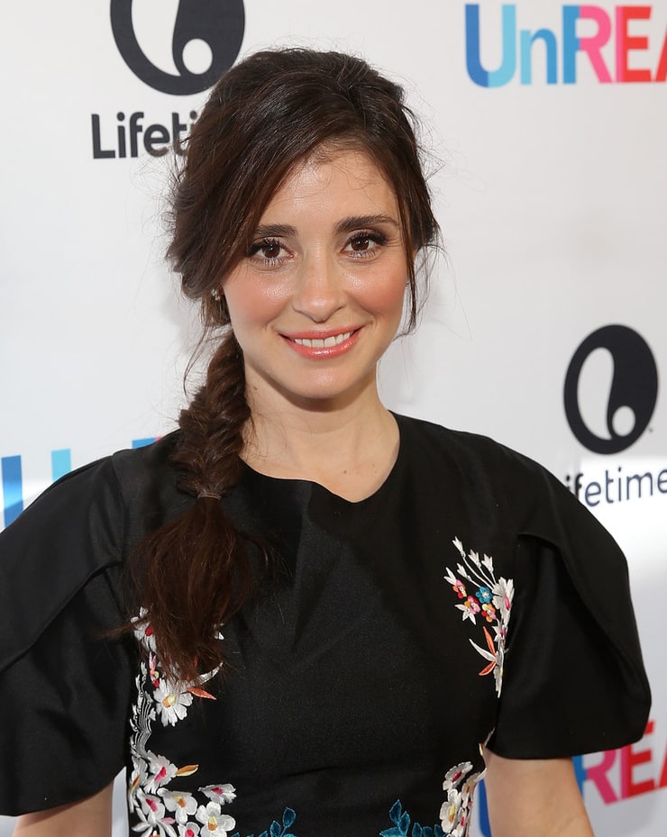 Shiri Appleby