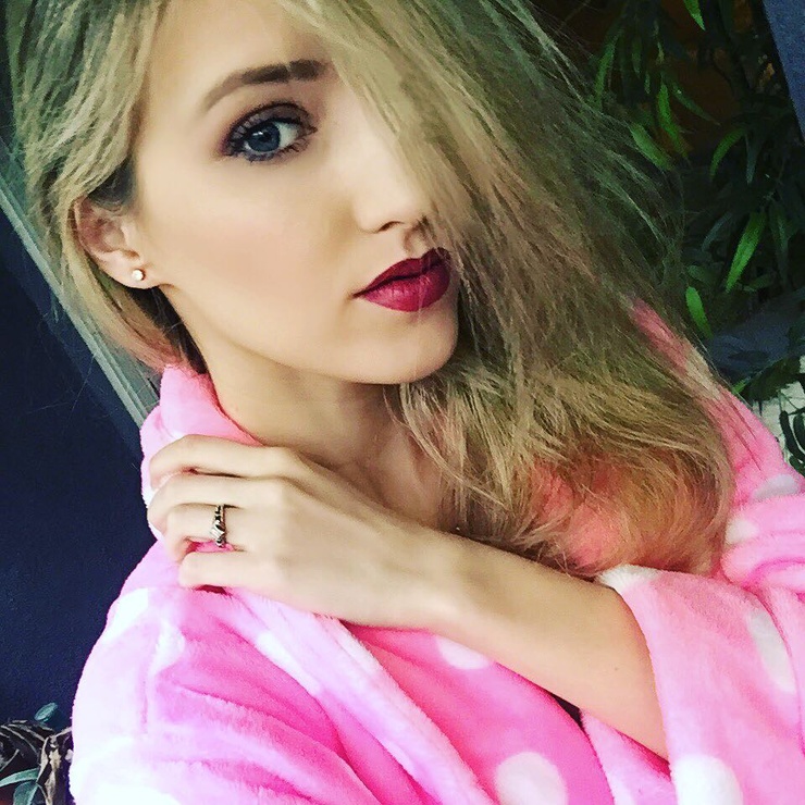 Sloane Avery