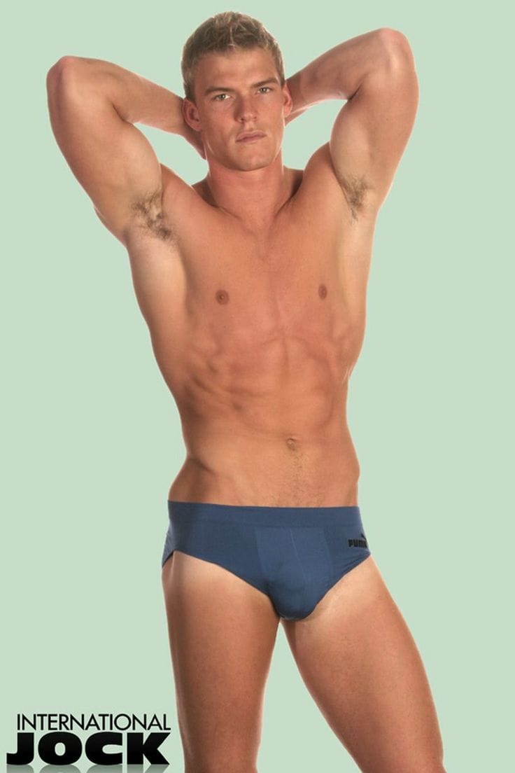 Alan Ritchson