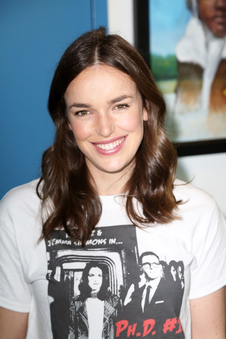 Elizabeth Henstridge Elizabeth Henstridge