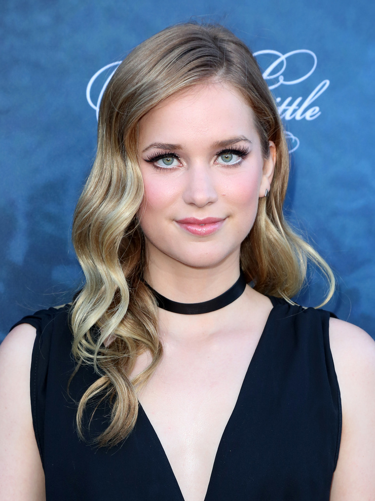 elizabeth lail elizabeth lail