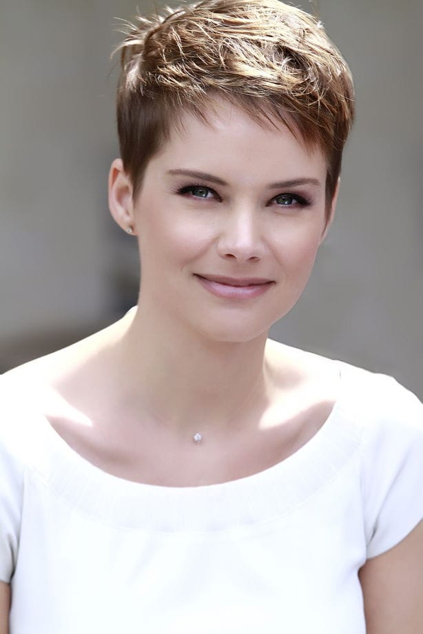 Andrea Osvárt Andrea Osvárt