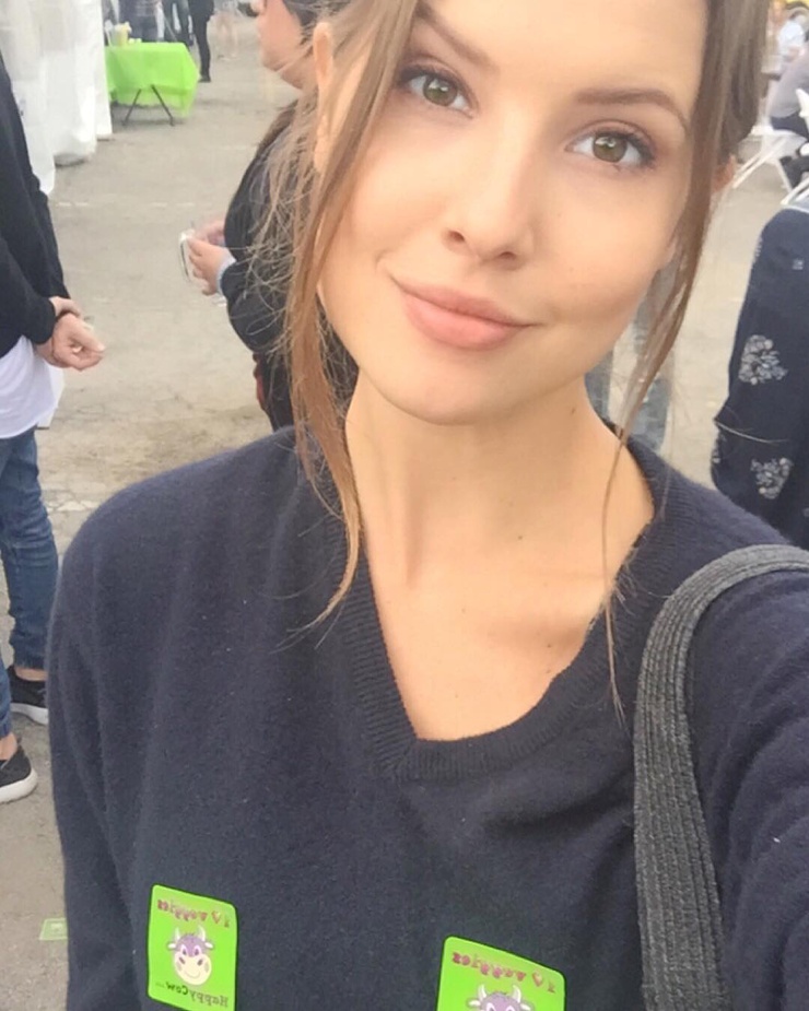 Amanda Cerny Amanda Cerny