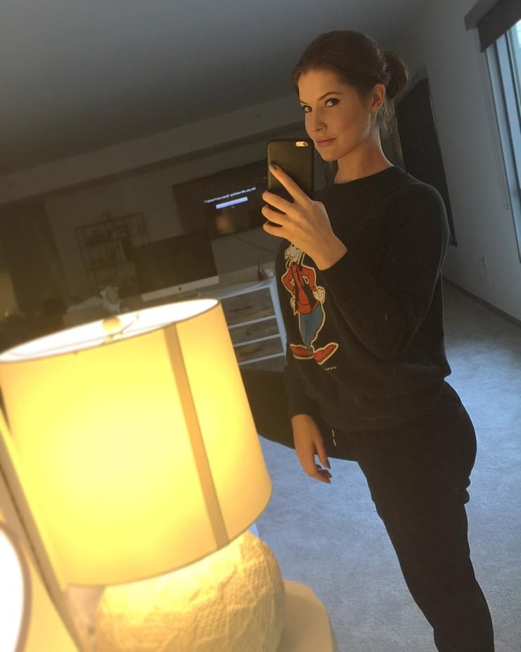 Picture Of Amanda Cerny