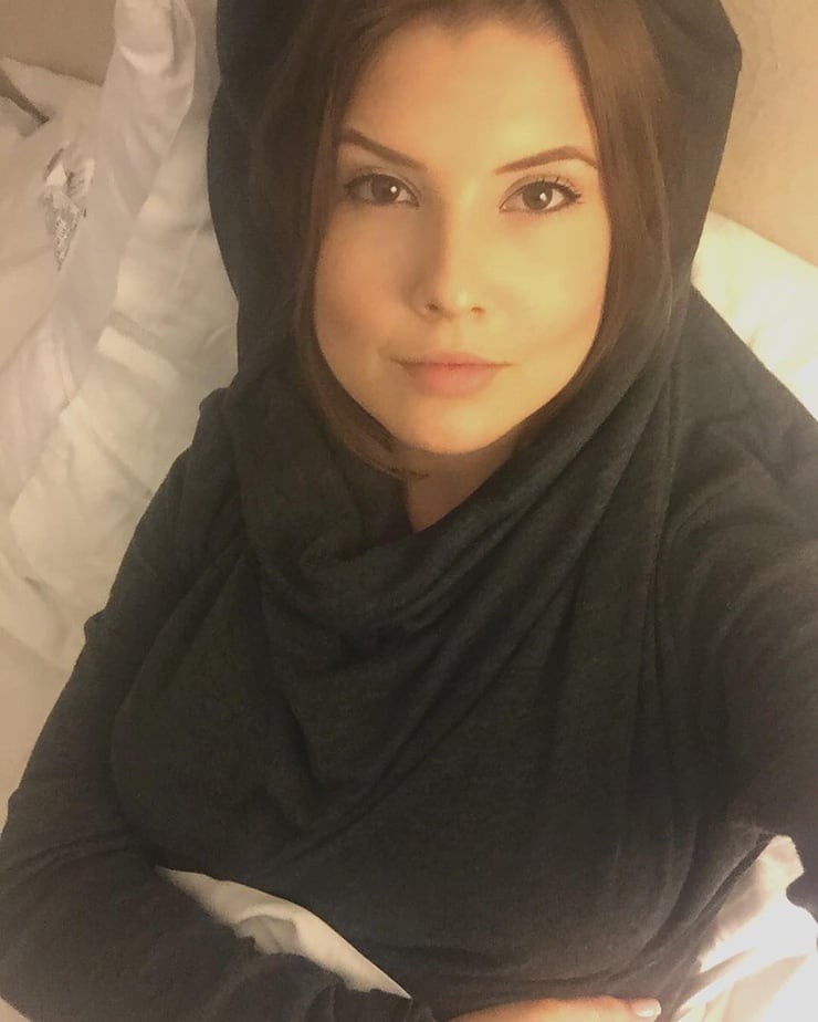 Amanda Cerny Amanda Cerny