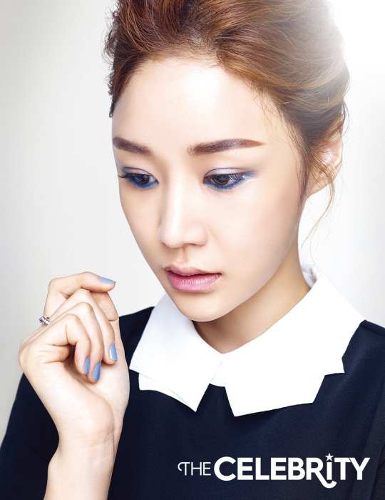 Yoon Jin Yi