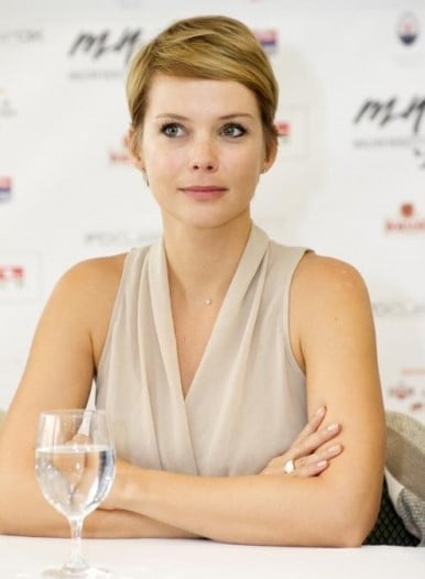 Andrea Osvárt