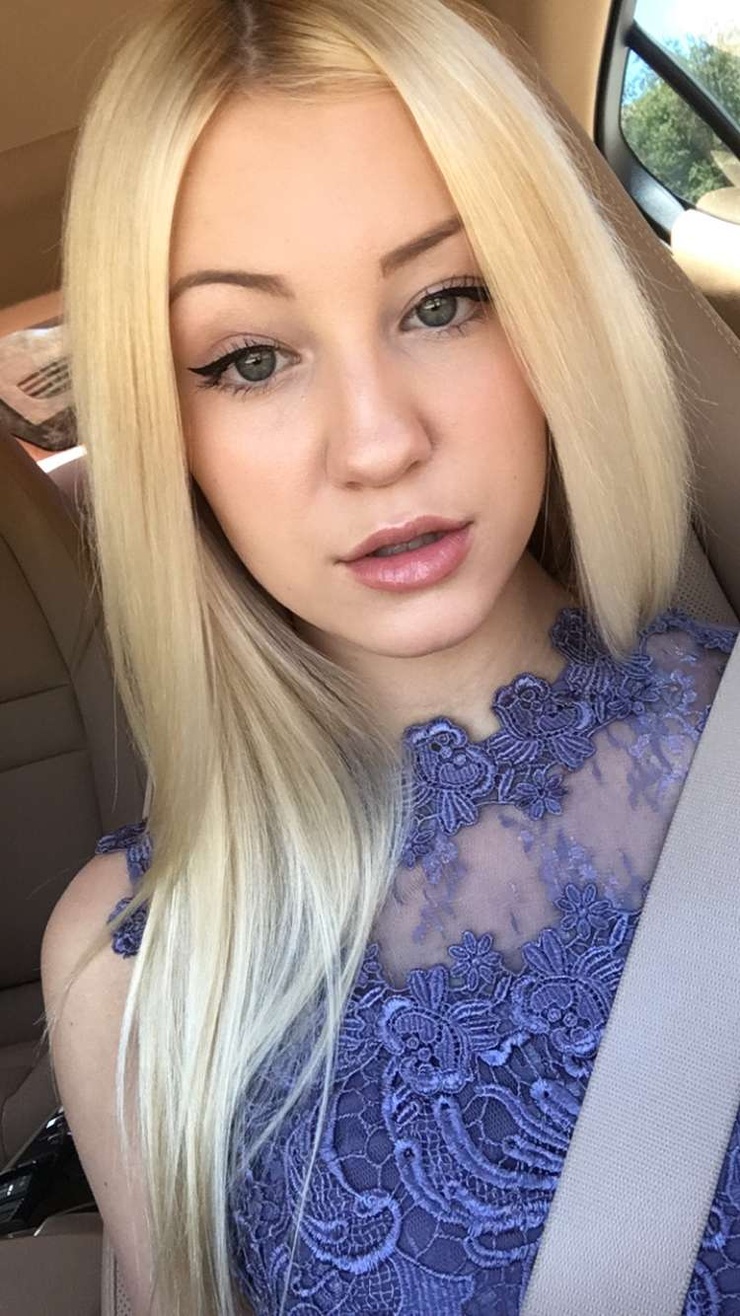 Ava Sambora