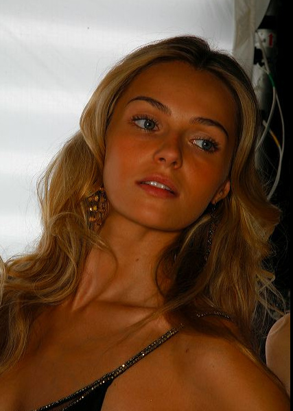 Valentina Zelyaeva Valentina Zelyaeva