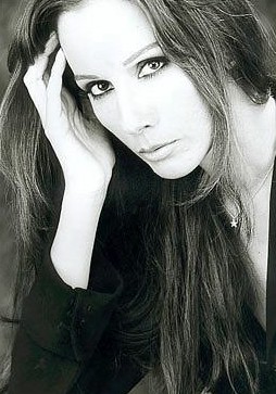 Anna Kanakis
