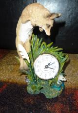 Fox Figurine Clock - Red Fox Hunting Mouse