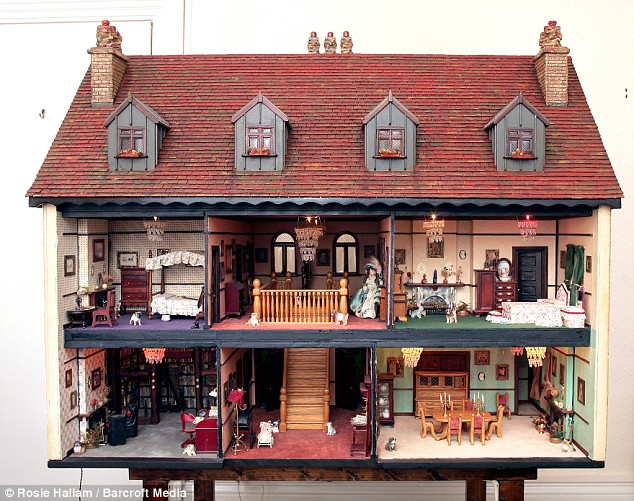 Doll's House Doll's House