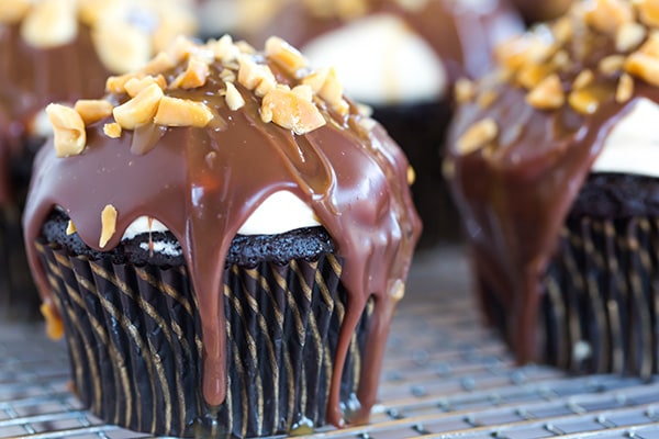 Snickers Cupcakes