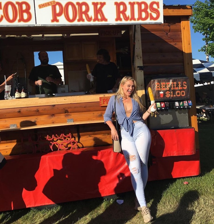 Iskra Lawrence Iskra Lawrence