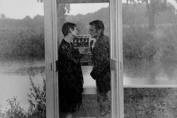 The Girl on the Bridge The Girl on the Bridge