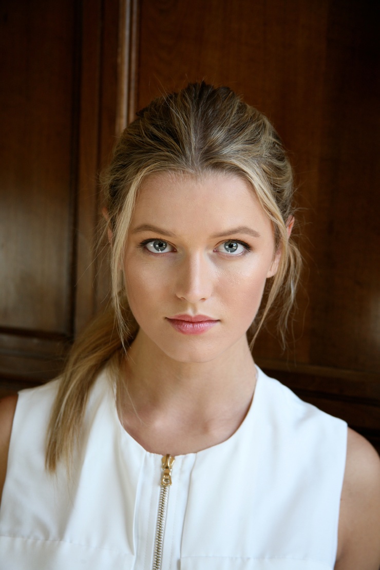Lily Travers Lily Travers