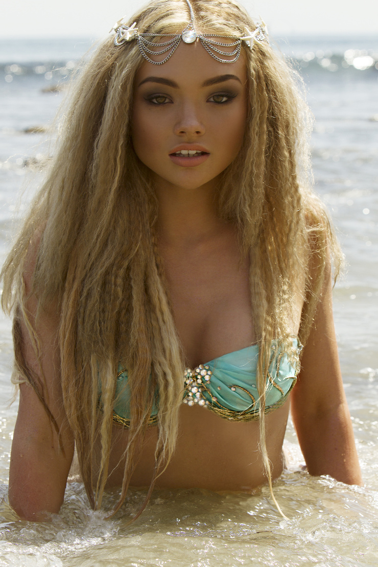 Natalie Alyn Lind Natalie Alyn Lind