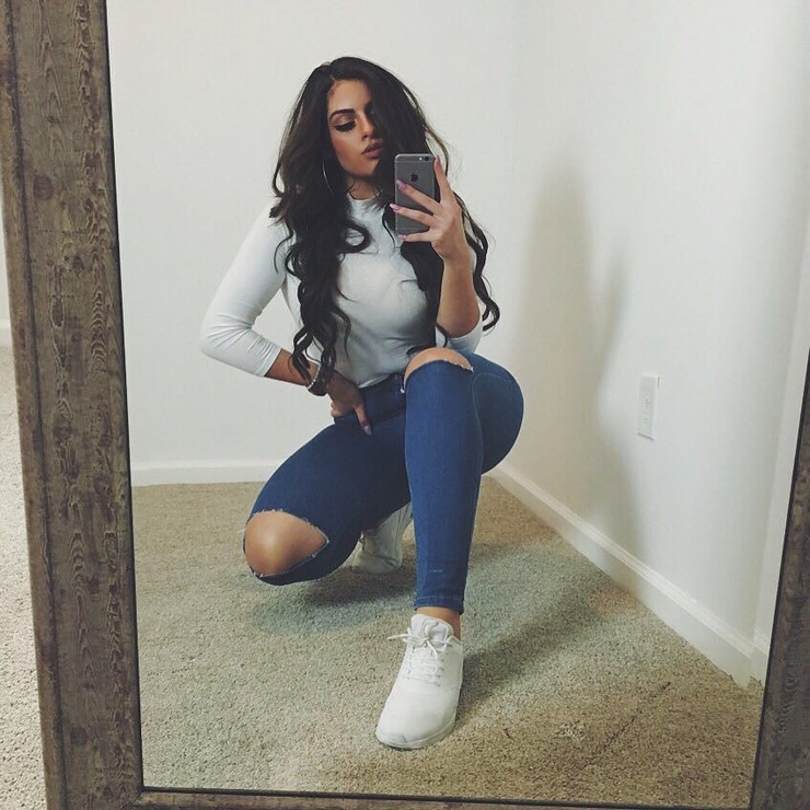 Nazanin Kavari Nazanin Kavari