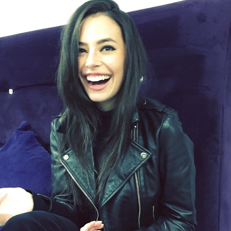 Chloe Bridges Chloe Bridges