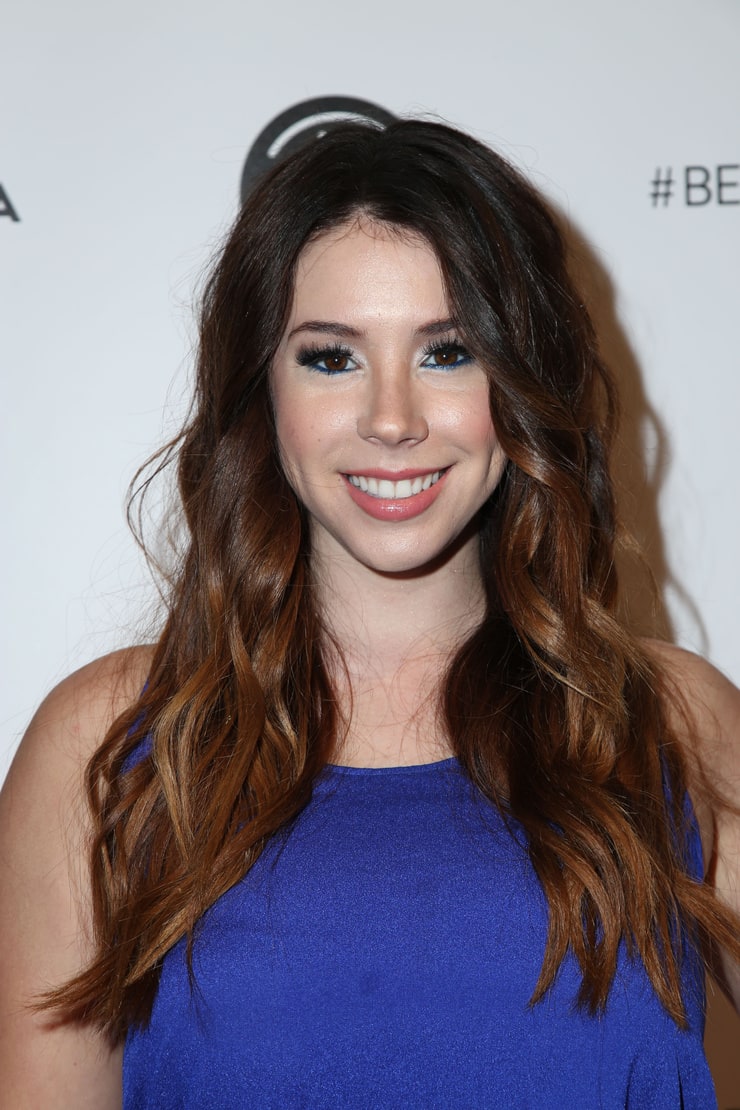 Jillian Rose Reed