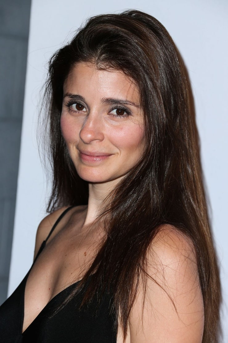 Shiri Appleby