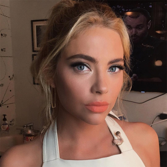 Ashley Benson Ashley Benson