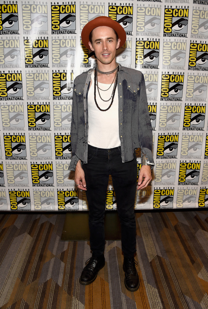 Reeve Carney