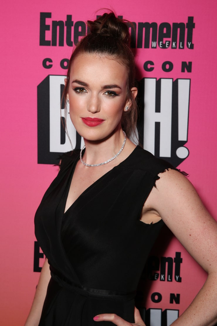 Elizabeth Henstridge